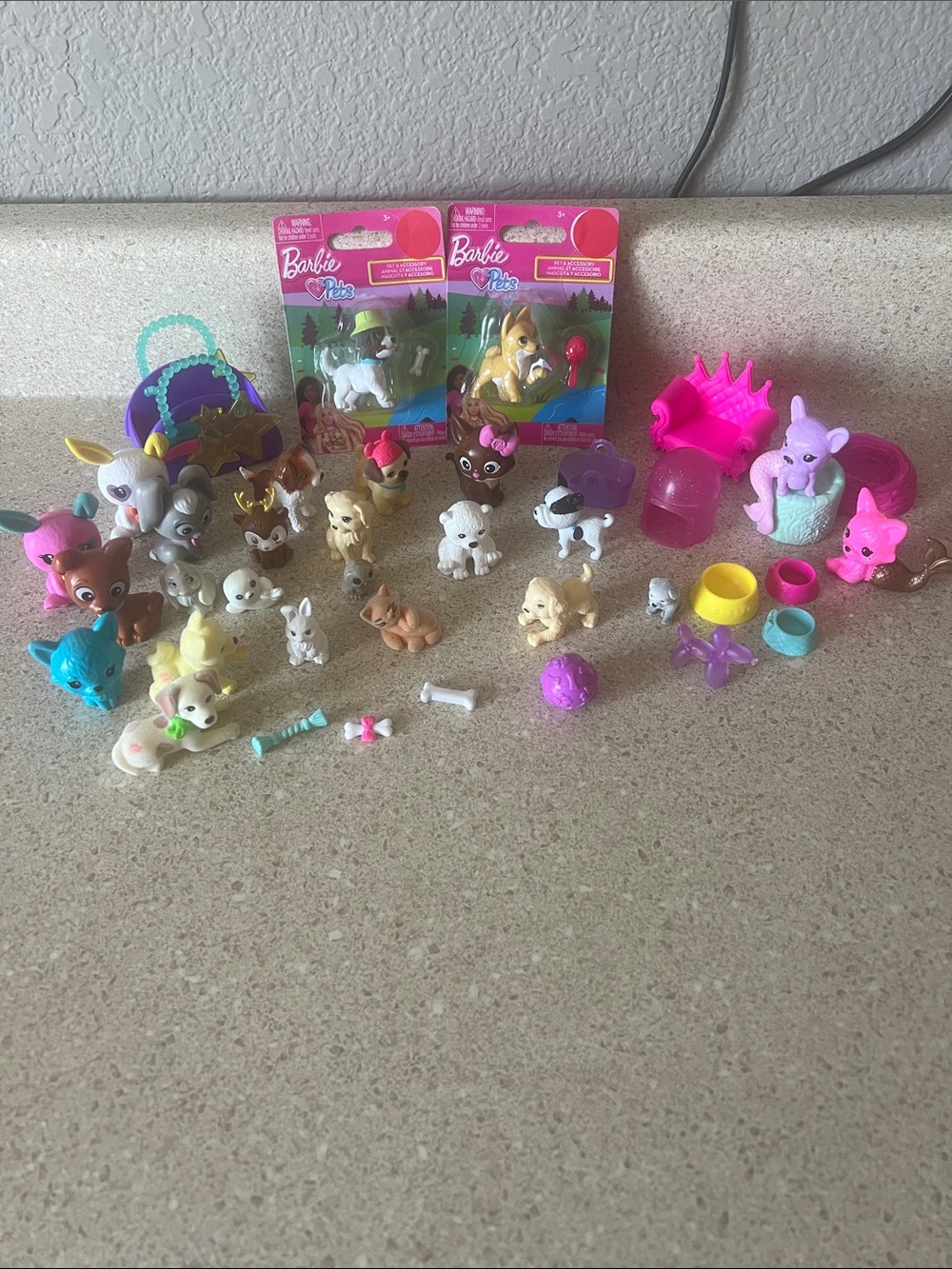 Barbie Small Pets Playset with Pink, Purple & Yellow Accessories